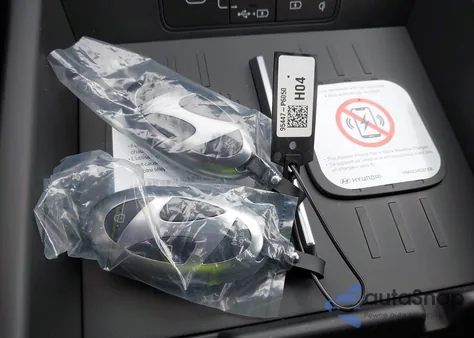 2026 Hyundai Santa Fe Hybrid Sel z USA, uszkodzony, nr VIN 5NMP2DG15TH104048